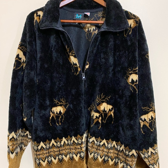 Jackets & Blazers - Vintage 90s Fleece/Cozy Animal/wildlife Zippered Jacket/Coat SOLD******